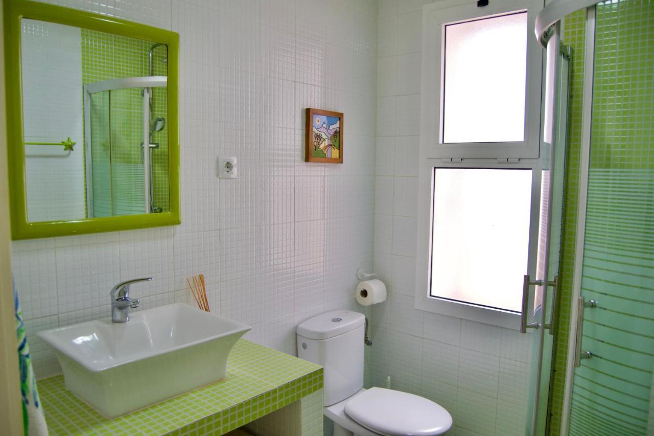 Lägenhet Ohana Beachfront Malagueta *
